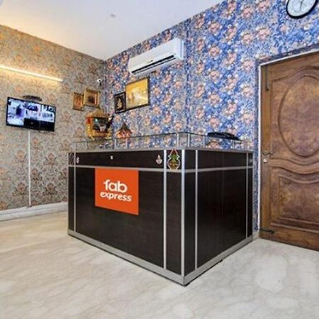 Hotel Fabexpress Ashray Noida Esterno foto