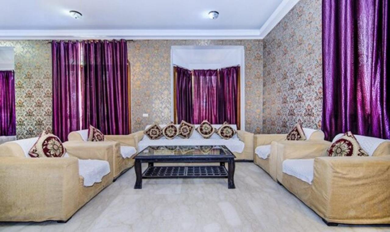 Hotel Fabexpress Ashray Noida Esterno foto