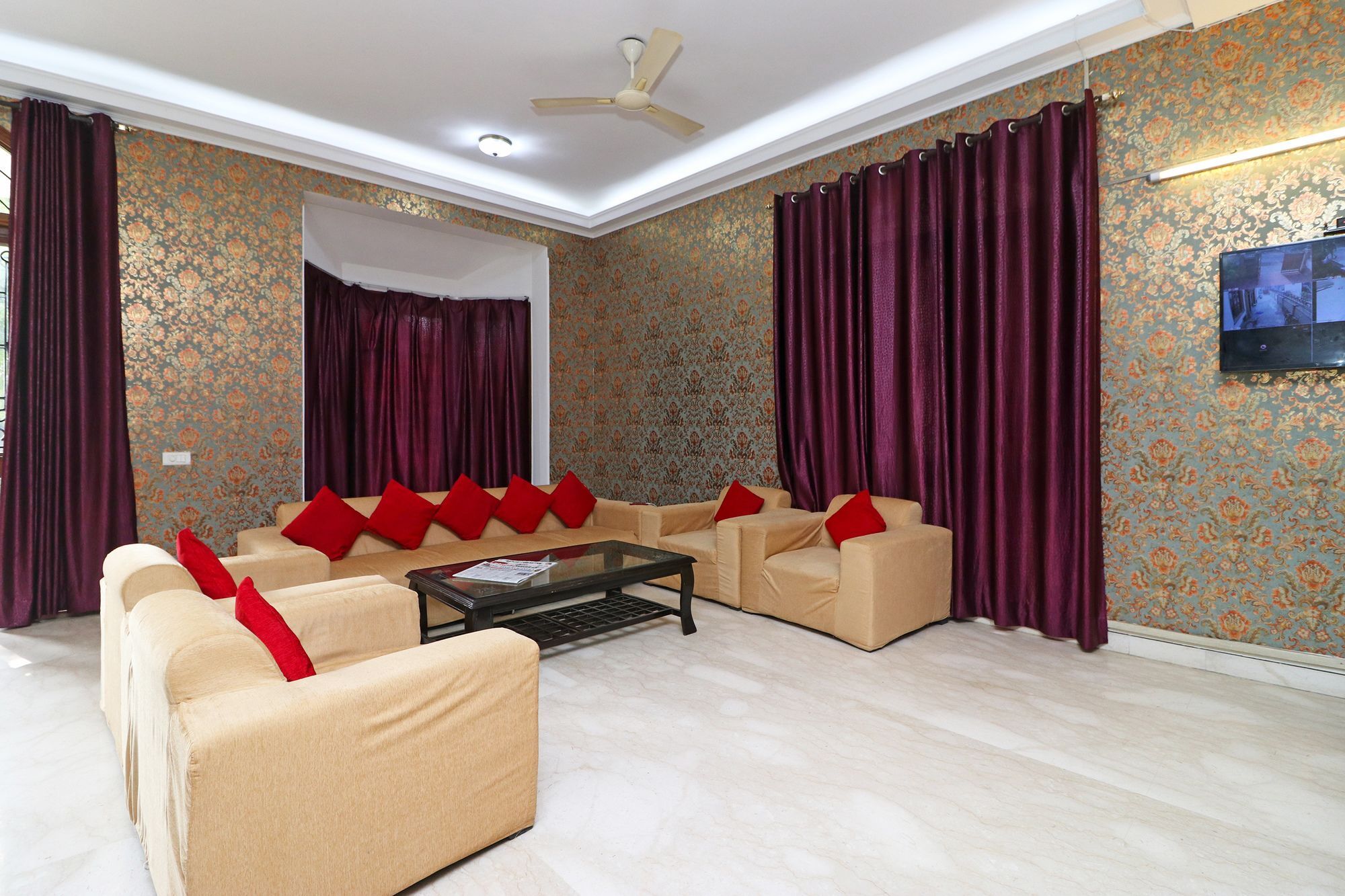 Hotel Fabexpress Ashray Noida Esterno foto