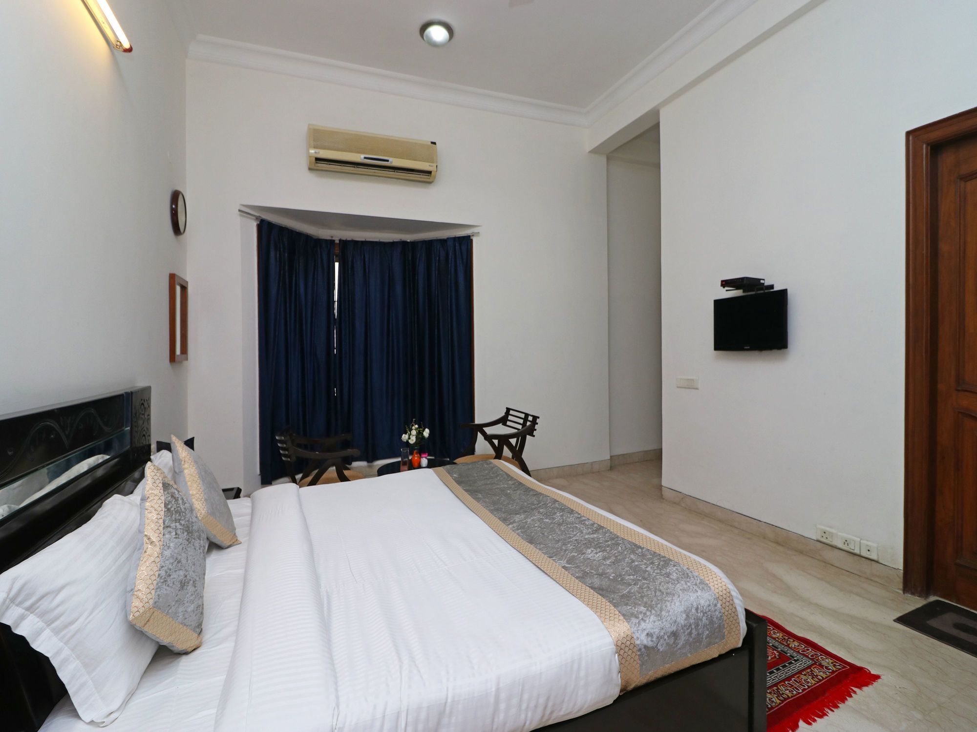 Hotel Fabexpress Ashray Noida Esterno foto